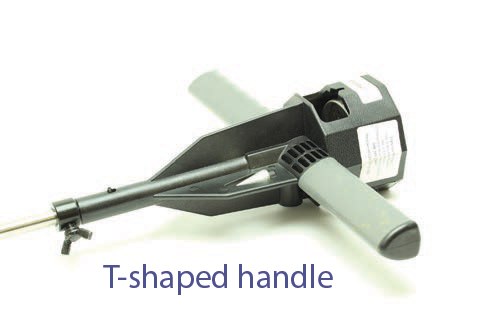  Close‑up of a cone penetrometer’s T‑shaped handle, showing the horizontal grip and central shaft used to apply downward force.